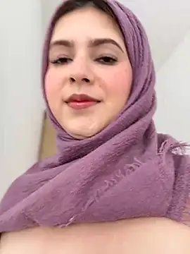 Snapshot of naughty__angel chatting on 01-31-25, 02:17 naughty angel online show from 01-31-25, 02:17