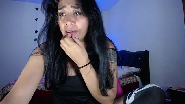 Snapshot of pinky_violeta chatting on 01-25-25, 03:19 pinky violeta online show from 01-25-25, 03:19