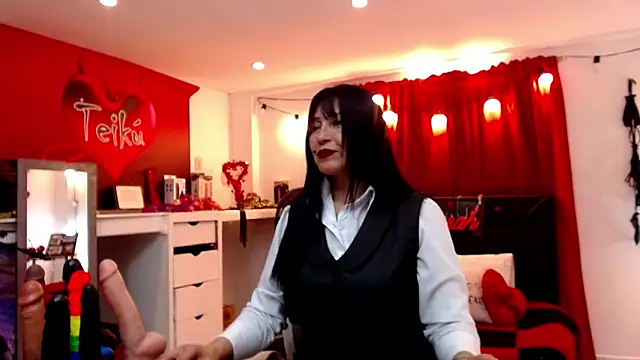 Sarah teiku online show from 03-10-26, 06:24