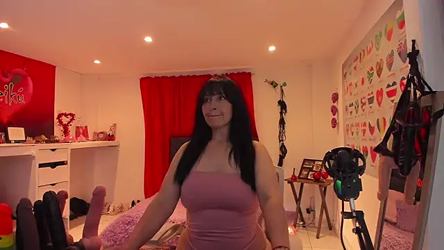 Sarah teiku online show from 06-17-26, 07:04
