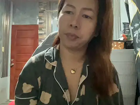 UrLove Marga online show from 04-27-26, 09:57