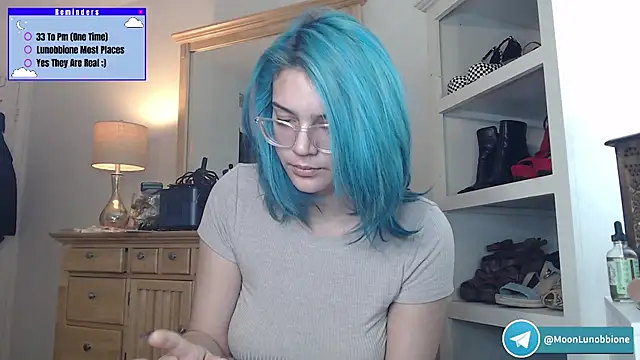 Snapshot of Lunobbione chatting on 03-28-26, 07:46 Lunobbione online show from 03-28-26, 07:46