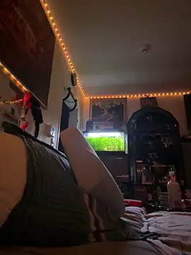 Toyjungee online show from 02-25-26, 07:45