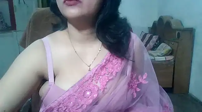 Snapshot of Cute_Mahi22 chatting on 02-21-25, 06:04 Cute Mahi22 online show from 02-21-25, 06:04