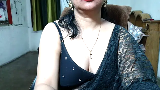 Snapshot of Cute_Mahi22 chatting on 10-29-25, 06:48 Cute Mahi22 online show from 10-29-25, 06:48