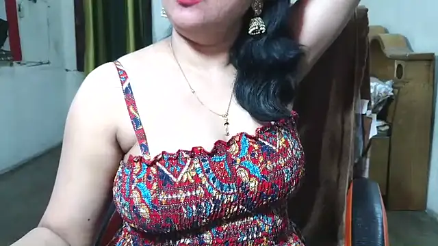 Snapshot of Cute_Mahi22 chatting on 11-18-25, 05:01 Cute Mahi22 online show from 11-18-25, 05:01