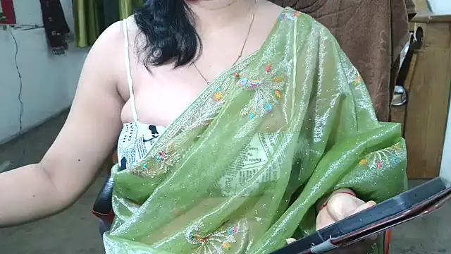 Snapshot of Cute_Mahi22 chatting on 01-19-26, 07:01 Cute Mahi22 online show from 01-19-26, 07:01