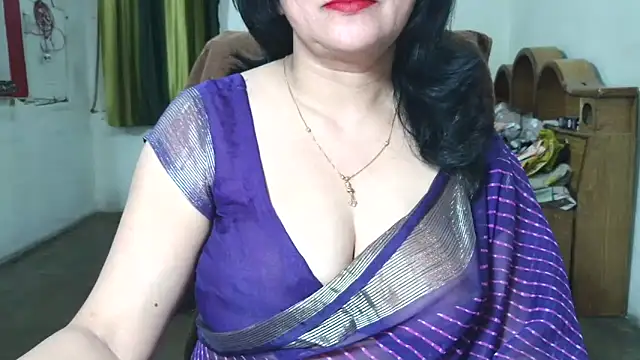 Snapshot of Cute_Mahi22 chatting on 05-05-26, 03:47 Cute Mahi22 online show from 05-05-26, 03:47