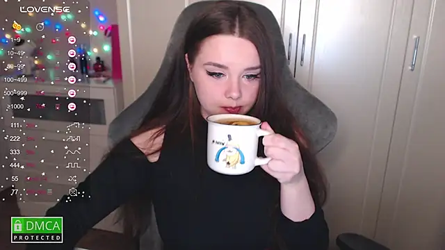 aliice cutie online show from 03-01-25, 08:42