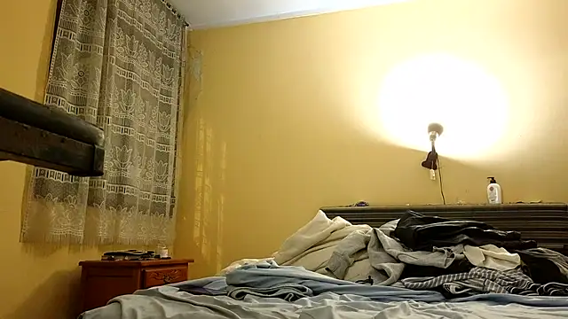 Snapshot of Carlafoxxx chatting on 02-20-26, 04:42 Carlafoxxx online show from 02-20-26, 04:42