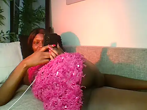 Snapshot of tashwaa chatting on 02-04-26, 03:45 tashwaa online show from 02-04-26, 03:45