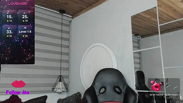 natasha logan  online show from 06-15-26, 04:25