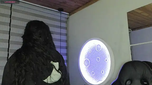 natasha logan  online show from 06-21-26, 04:04