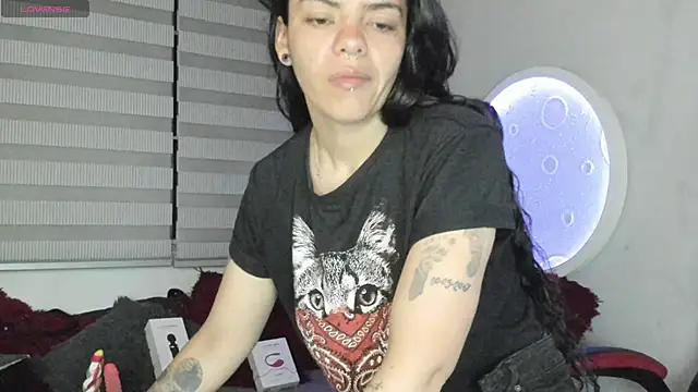 natasha logan  online show from 06-23-26, 03:59