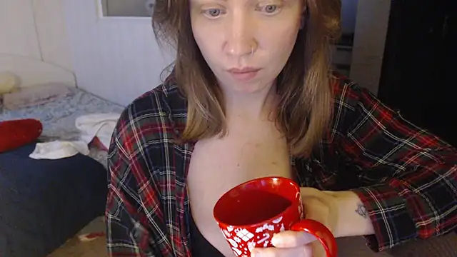 Snapshot of amanda_kiss_kiss chatting on 01-12-25, 01:37 amanda kiss kiss online show from 01-12-25, 01:37