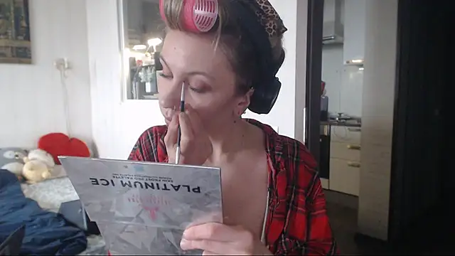 Snapshot of amanda_kiss_kiss chatting on 03-08-25, 12:41 amanda kiss kiss online show from 03-08-25, 12:41