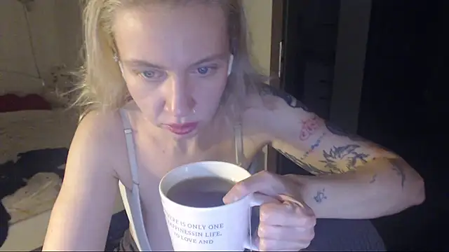 amanda kiss kiss online show from 03-01-26, 08:22