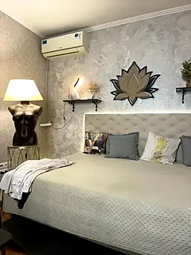 StripBianka online show from 12-05-25, 08:01