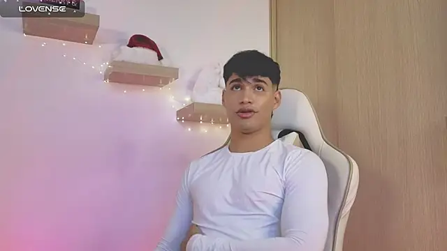 Jimmy Leeh  online show from 12-23-24, 11:49