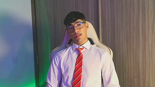 Jimmy Leeh  online show from 10-27-25, 03:32