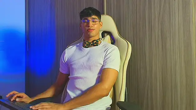 Jimmy Leeh  online show from 11-09-25, 03:38