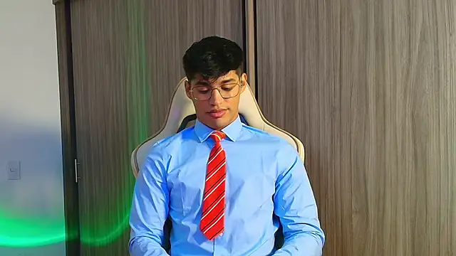 Jimmy Leeh  online show from 11-22-25, 05:06