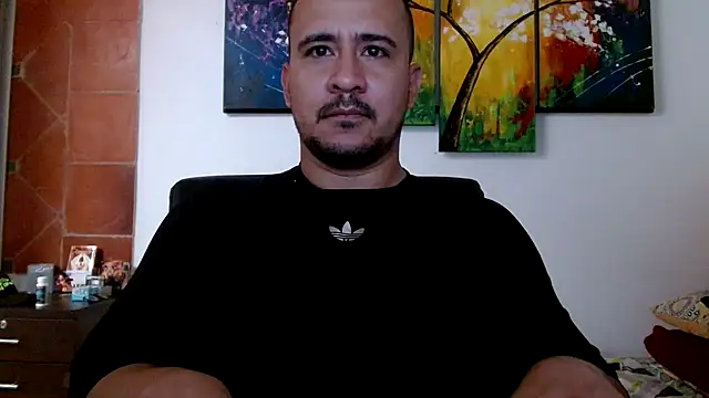 Snapshot of christian_colombian1 chatting on 12-13-24, 12:28 christian colombian1 online show from 12-13-24, 12:28