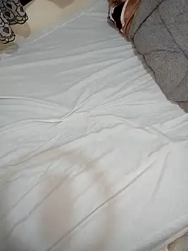 sweet vee42 online show from 02-26-25, 01:11