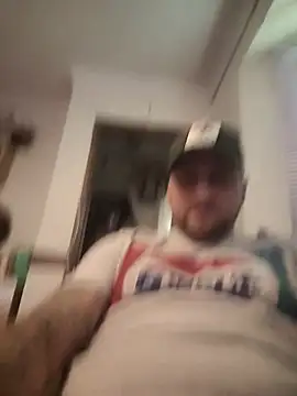 SmallDick    online show from 12-17-25, 09:59