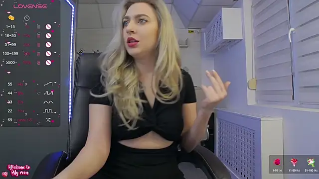 Snapshot of AvaBlue_ chatting on 02-08-25, 04:03 AvaBlue online show from 02-08-25, 04:03