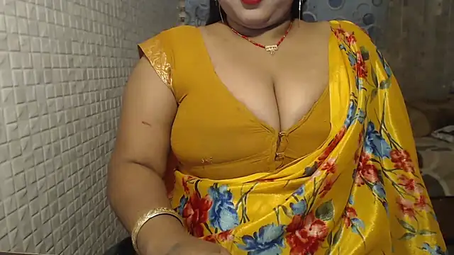 Snapshot of Oh_Maya chatting on 02-03-25, 01:51 Oh Maya online show from 02-03-25, 01:51