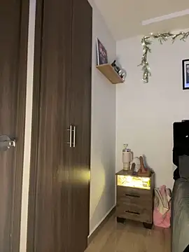 crystal bunny7 online show from 01-25-25, 03:09