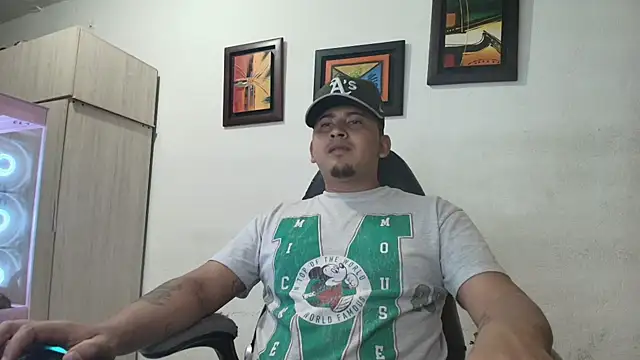 myke andrade online show from 12-14-25, 01:11