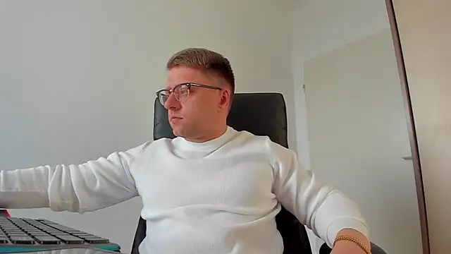 Findom guy online show from 03-16-25, 03:28
