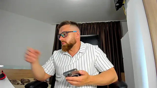 Findom guy online show from 06-08-26, 04:29