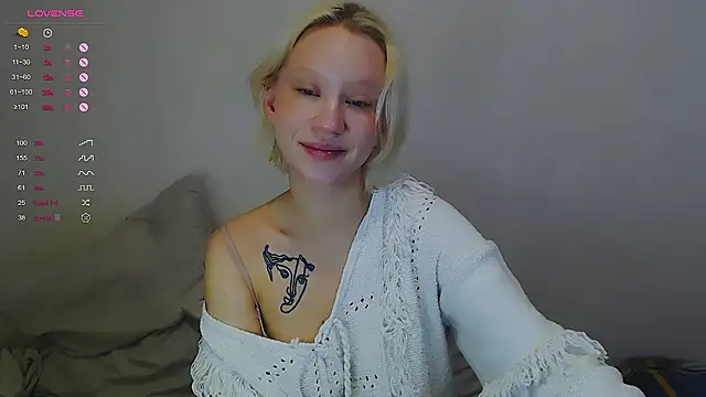 Snapshot of amelia_lye chatting on 12-19-25, 12:56 amelia lye online show from 12-19-25, 12:56