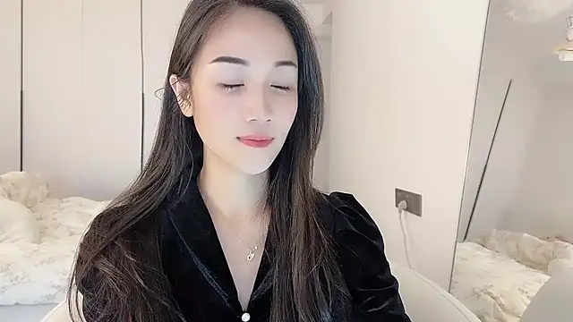 Snapshot of MIa59 chatting on 02-11-26, 12:37 MIa59 online show from 02-11-26, 12:37