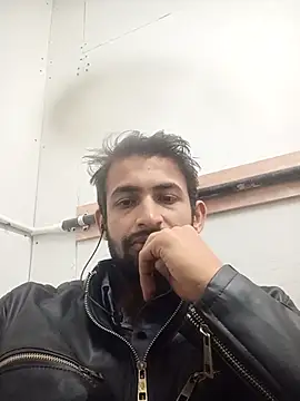 villian    online show from 11-21-25, 03:33