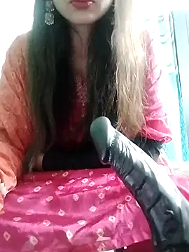 Snapshot of Noor_Darliing chatting on 01-08-25, 02:56 Noor Darliing online show from 01-08-25, 02:56