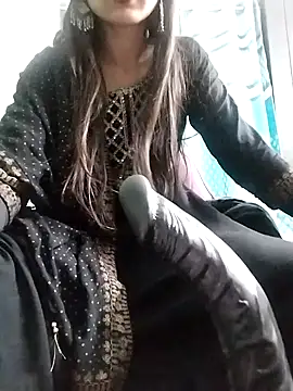 Snapshot of Noor_Darliing chatting on 01-20-25, 05:59 Noor Darliing online show from 01-20-25, 05:59