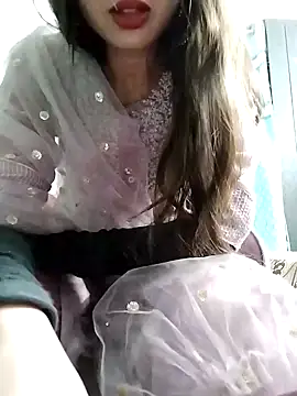 Snapshot of Noor_Darliing chatting on 01-24-25, 03:13 Noor Darliing online show from 01-24-25, 03:13