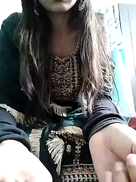 Snapshot of Noor_Darliing chatting on 01-29-25, 02:53 Noor Darliing online show from 01-29-25, 02:53