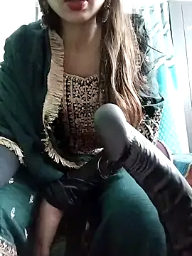 Snapshot of Noor_Darliing chatting on 01-29-25, 05:56 Noor Darliing online show from 01-29-25, 05:56