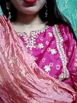 Snapshot of Noor_Darliing chatting on 02-25-25, 09:24 Noor Darliing online show from 02-25-25, 09:24