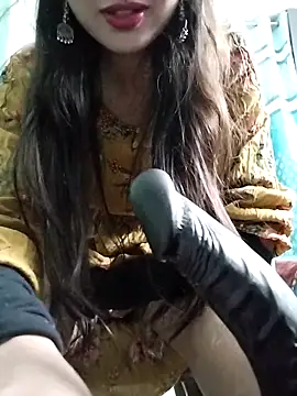 Snapshot of Noor_Darliing chatting on 03-04-25, 03:15 Noor Darliing online show from 03-04-25, 03:15