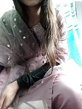 Snapshot of Noor_Darliing chatting on 03-05-25, 03:29 Noor Darliing online show from 03-05-25, 03:29