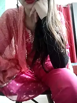 Snapshot of Noor_Darliing chatting on 03-20-25, 03:04 Noor Darliing online show from 03-20-25, 03:04