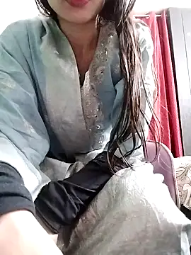 Snapshot of Noor_Darliing chatting on 03-22-25, 06:14 Noor Darliing online show from 03-22-25, 06:14