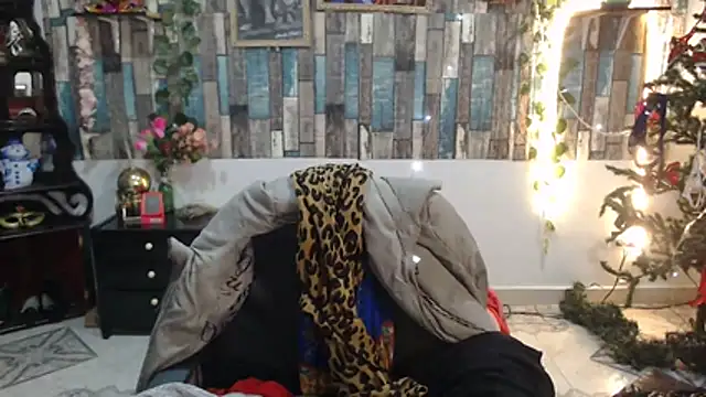 Snapshot of KarimaSarabe chatting on 12-05-25, 08:49 KarimaSarabe online show from 12-05-25, 08:49