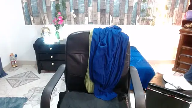 Snapshot of KarimaSarabe chatting on 02-05-26, 09:30 KarimaSarabe online show from 02-05-26, 09:30